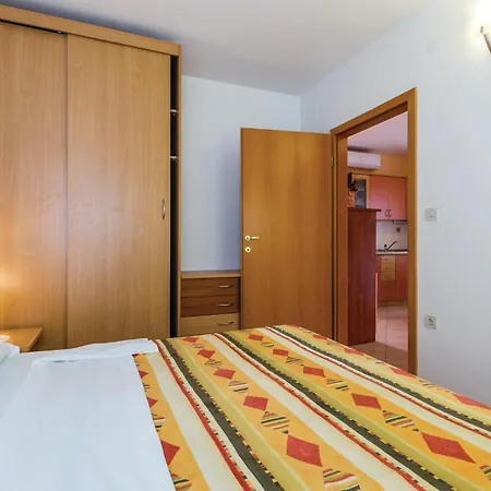 Apartment 1 Bedroom Beautiful In
