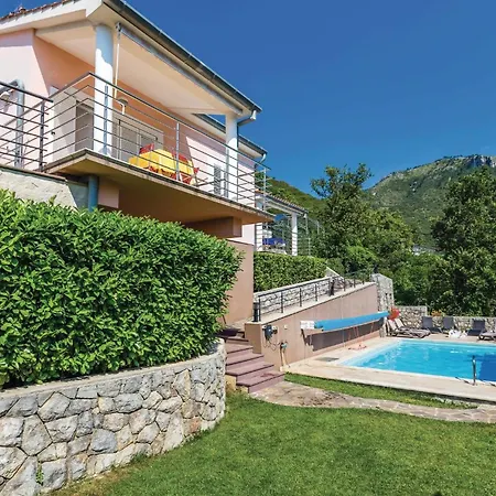 Apartment 1 Bedroom Beautiful In Moscenicka Draga